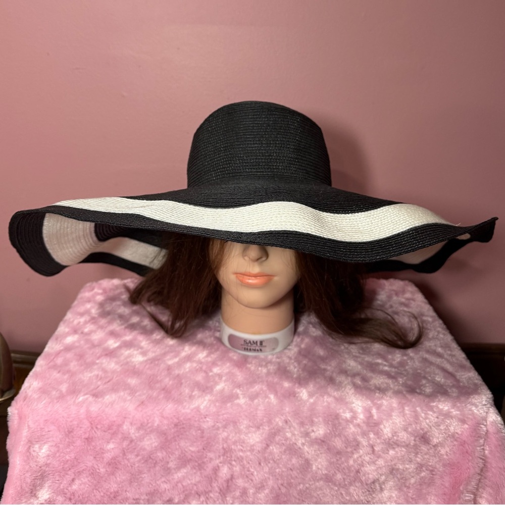 Collection Eighteen  Wide Brim Sun Hat